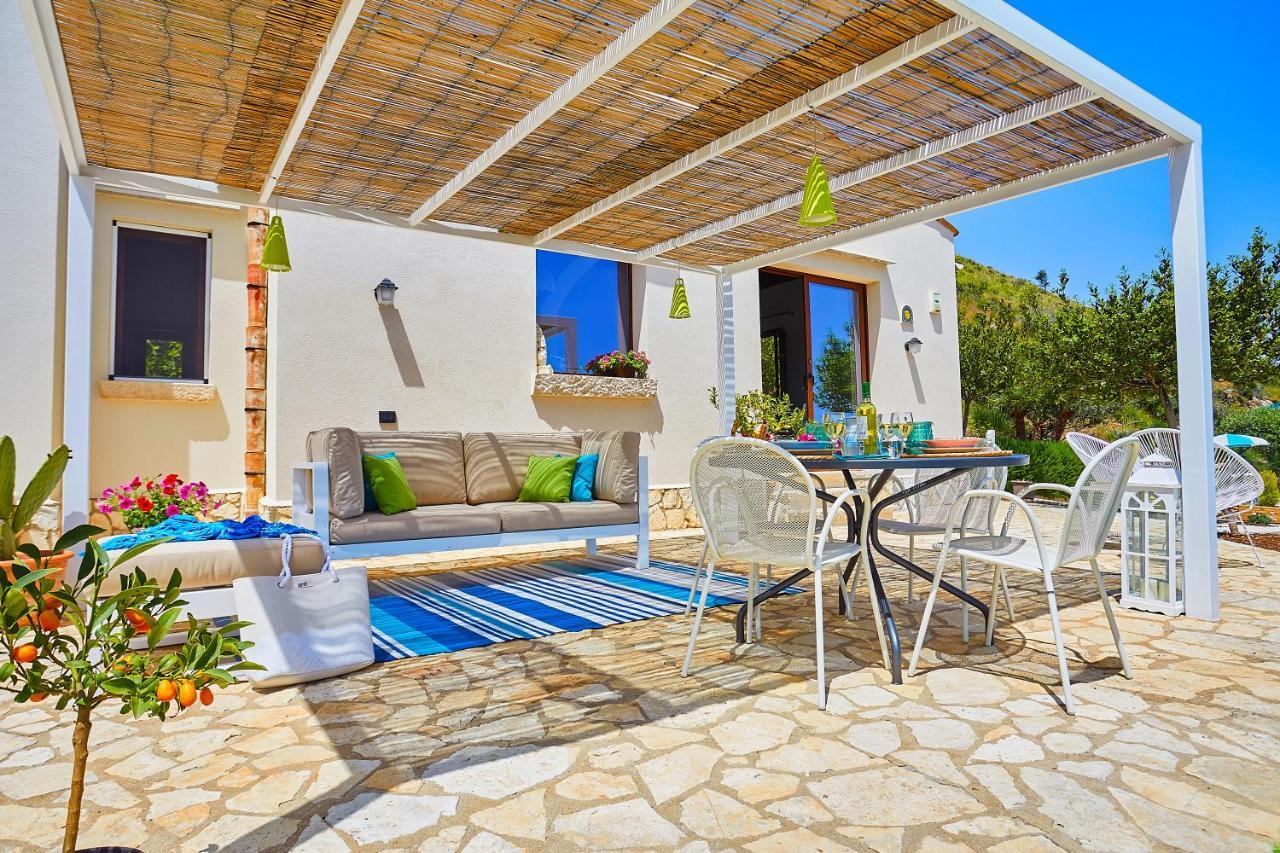 Villa Brezza Marina - Scopello-Villas สโกเปลโล ภายนอก รูปภาพ