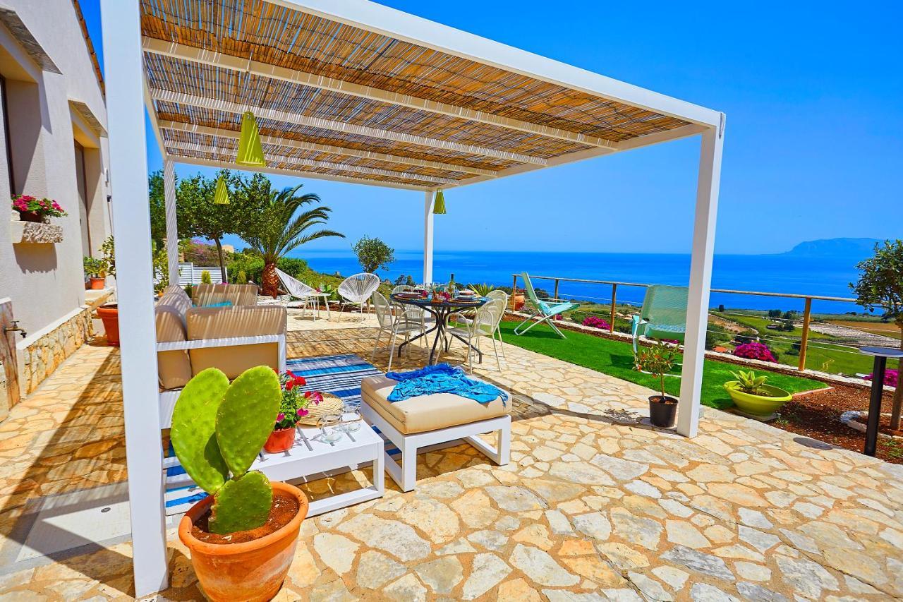 Villa Brezza Marina - Scopello-Villas สโกเปลโล ภายนอก รูปภาพ